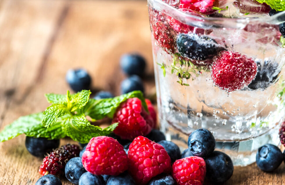 Eau aromatisée sans sucre et sans calories : 20 secrets